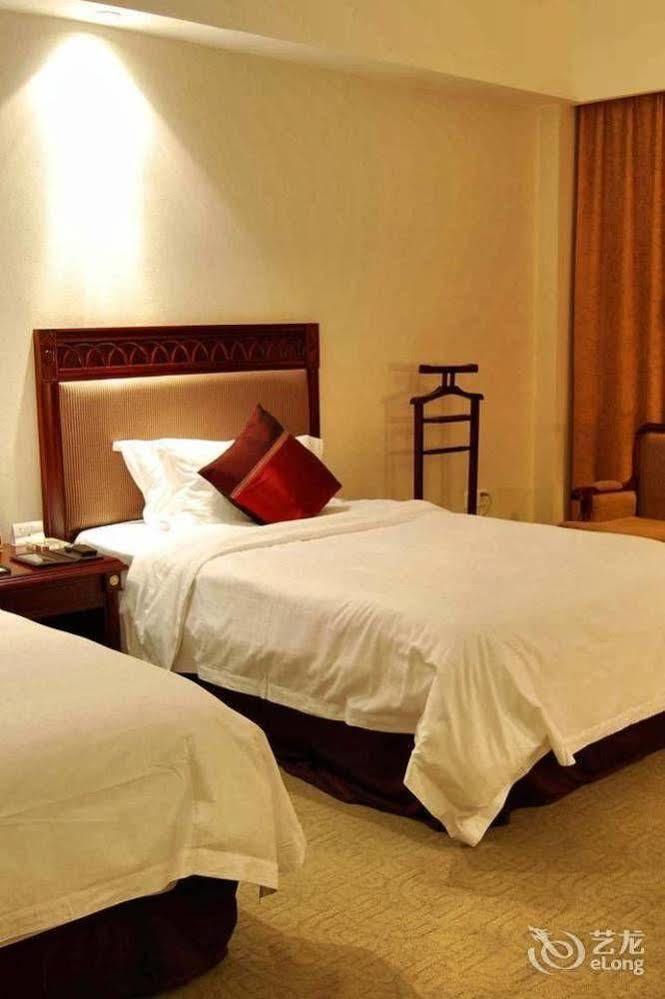 Huaxin International Hotel Ningbo Bagian luar foto