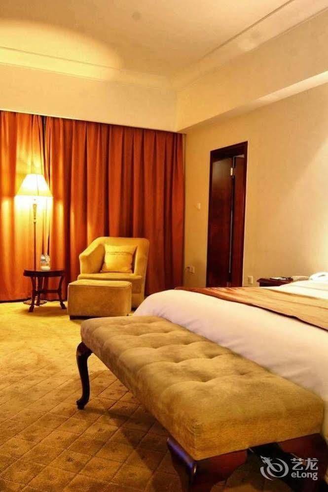 Huaxin International Hotel Ningbo Bagian luar foto