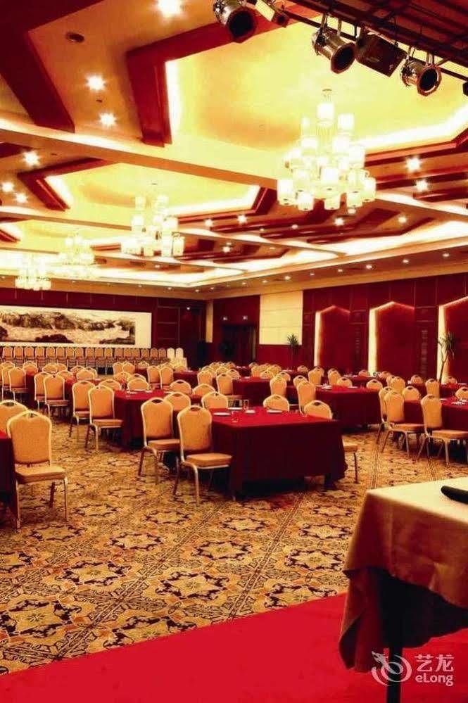 Huaxin International Hotel Ningbo Bagian luar foto
