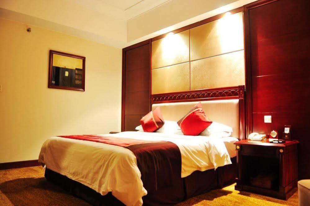 Huaxin International Hotel Ningbo Bagian luar foto